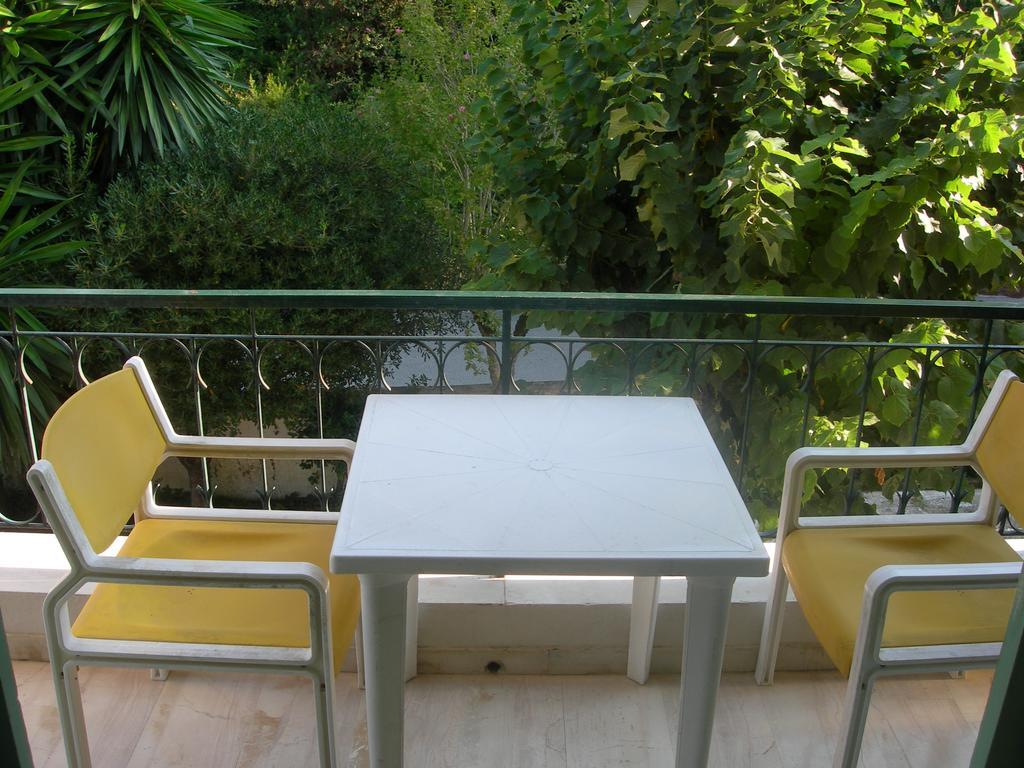 Villa Karmar Hotel Apartments Dassia  Ngoại thất bức ảnh